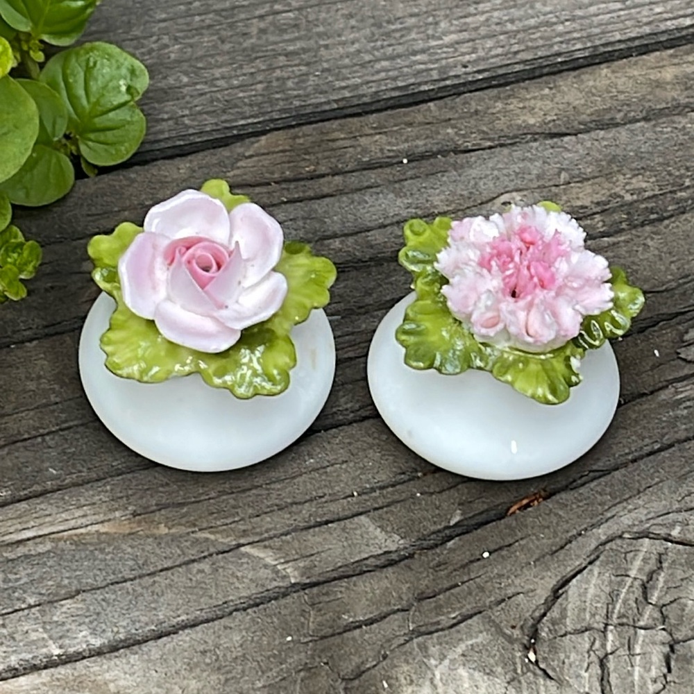 Set of Porcelain Salt and Pepper Shakers Small Pink Flowers Rose and Carnation